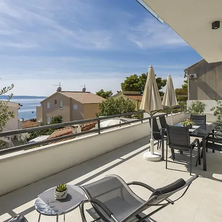 Seaside With A Swimming Pool Rastici, Ciovo - 17889 تروغير