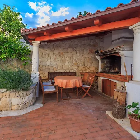 Seaside With A Swimming Pool Rastici, Ciovo - 17889 * טרוגיר