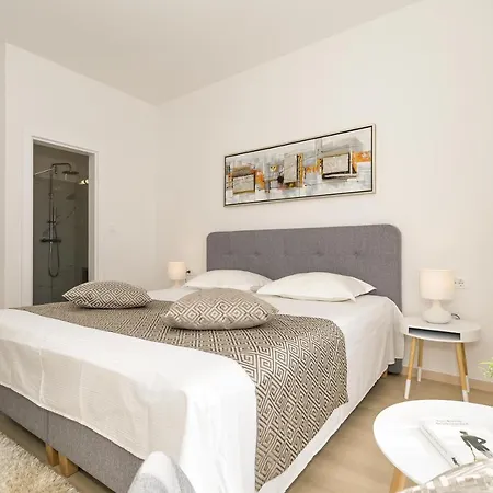 Apartman Seaside With A Swimming Pool Rastici, Ciovo - 17889 *