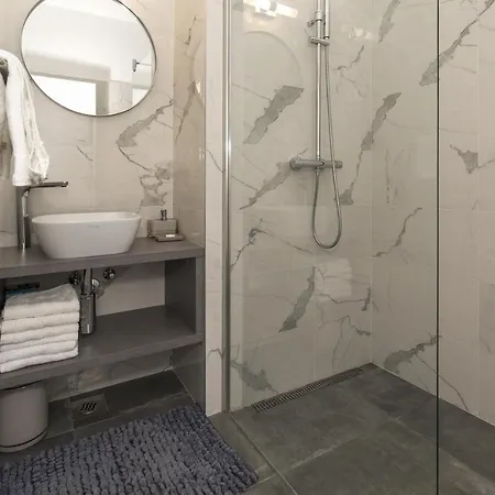 Seaside With A Swimming Pool Rastici, Ciovo - 17889 Apartman *