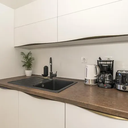 Apartament Seaside With A Swimming Pool Rastici, Ciovo - 17889 Trogir